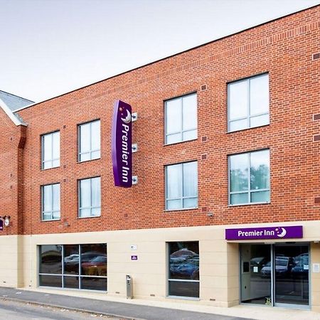 Premier Inn Hitchin Town Centre Exterior foto